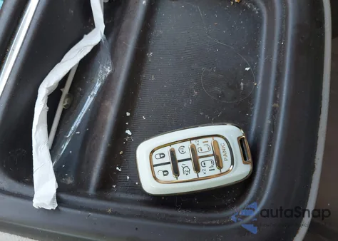 2017 Chrysler Pacifica Touring-L z USA, uszkodzony, nr VIN 2C4RC1BG5HR533946